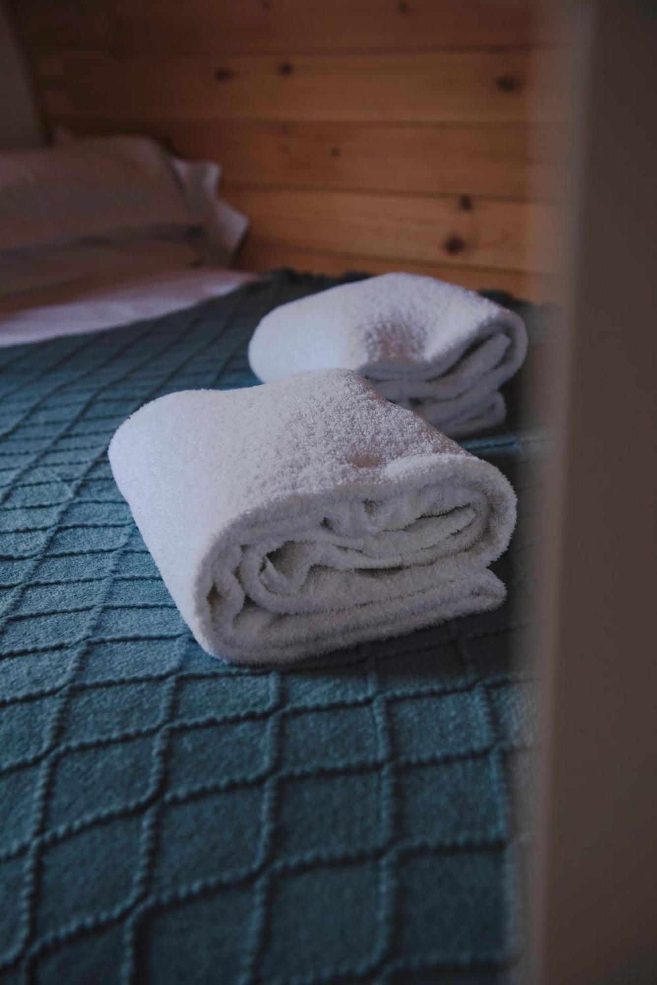 Carlton Manor Pods Apartment Aldbrough Bagian luar foto